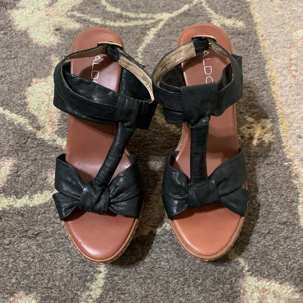 Aldo wedges